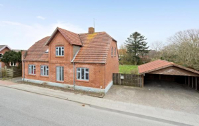 Awesome Home In Spøttrup With Wifi